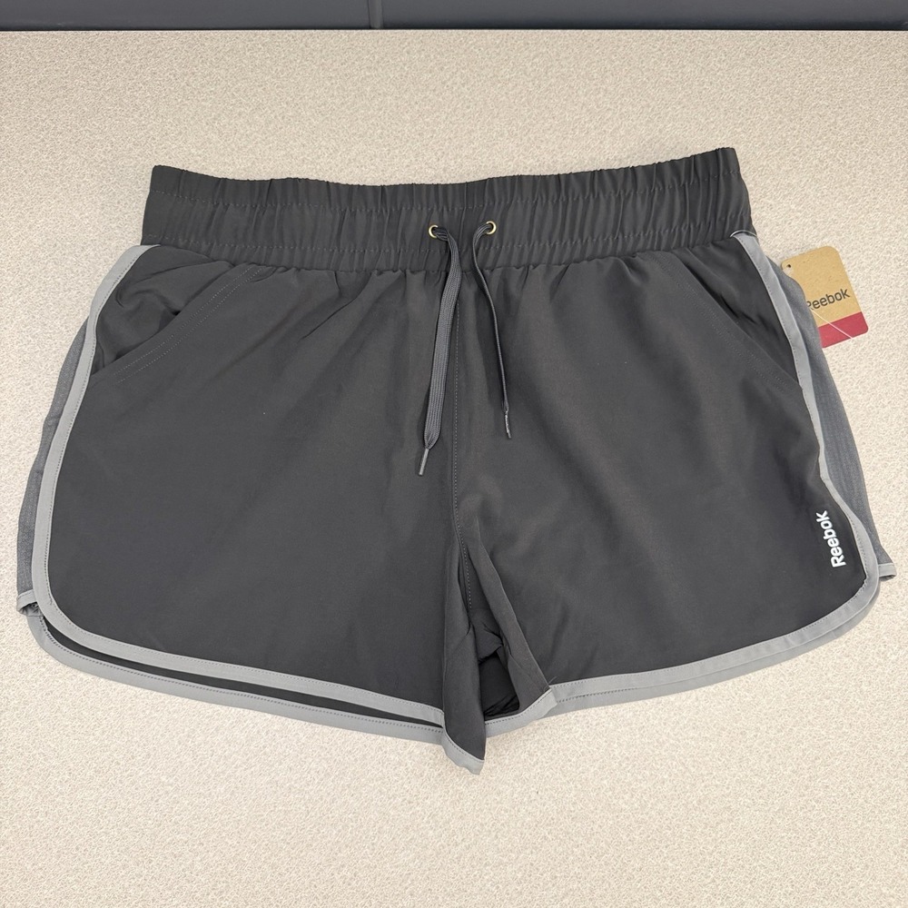 REEBOK Womens Gray Shorts With Piping Running Lounge XL Pockets NWT 4" Inseam